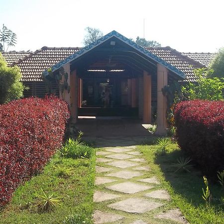 Stay Simple Riverdale Resort Хасан Екстериор снимка