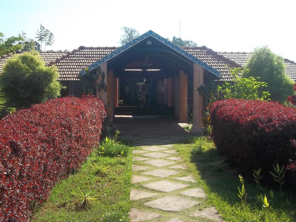 Stay Simple Riverdale Resort Хасан Екстериор снимка